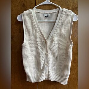 American Eagle Cream Sweater Vest Cardigan
